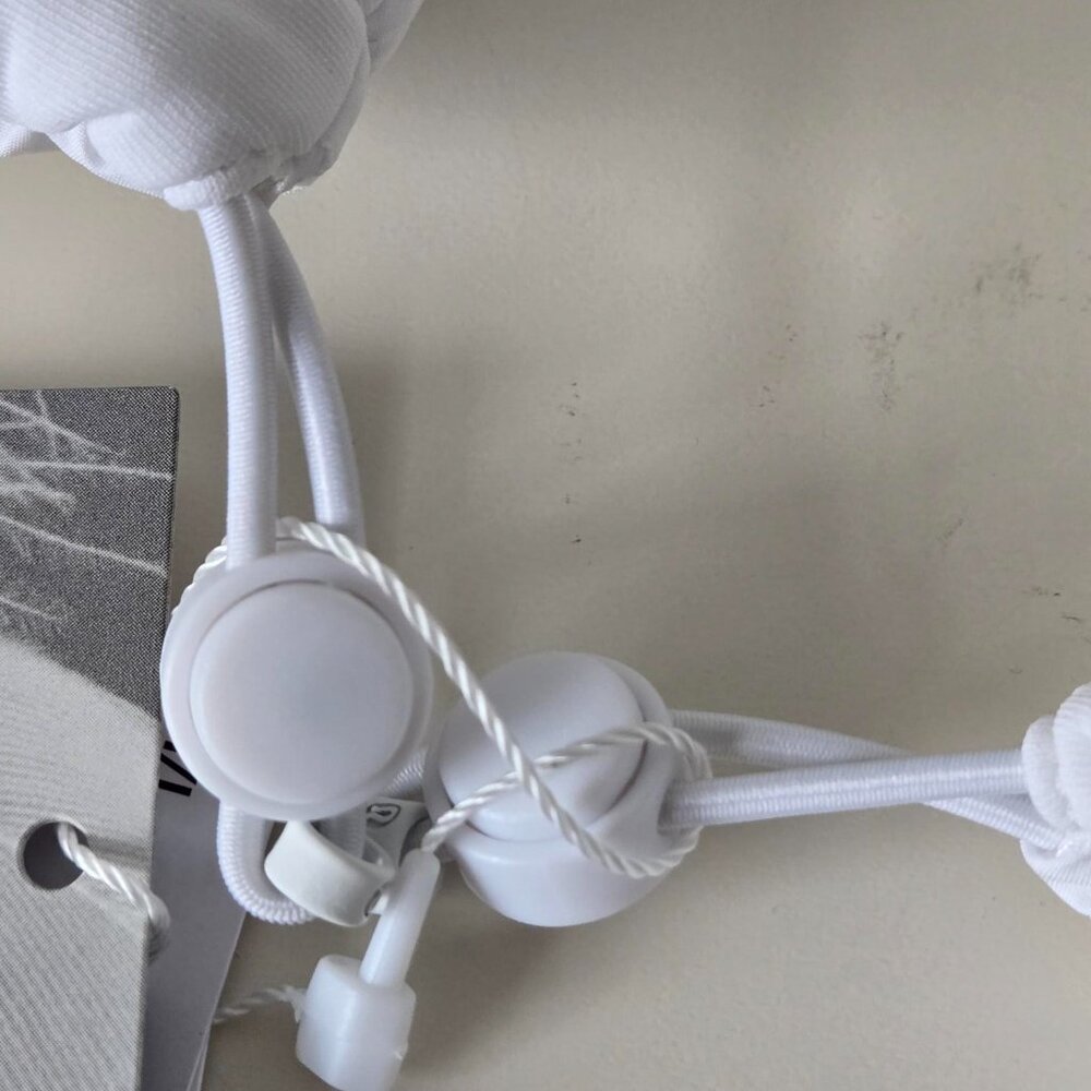 NWT LULULEMON White 600 Fill Goose Down Wunder Puff Gloves Women M/L - Picture 8 of 12